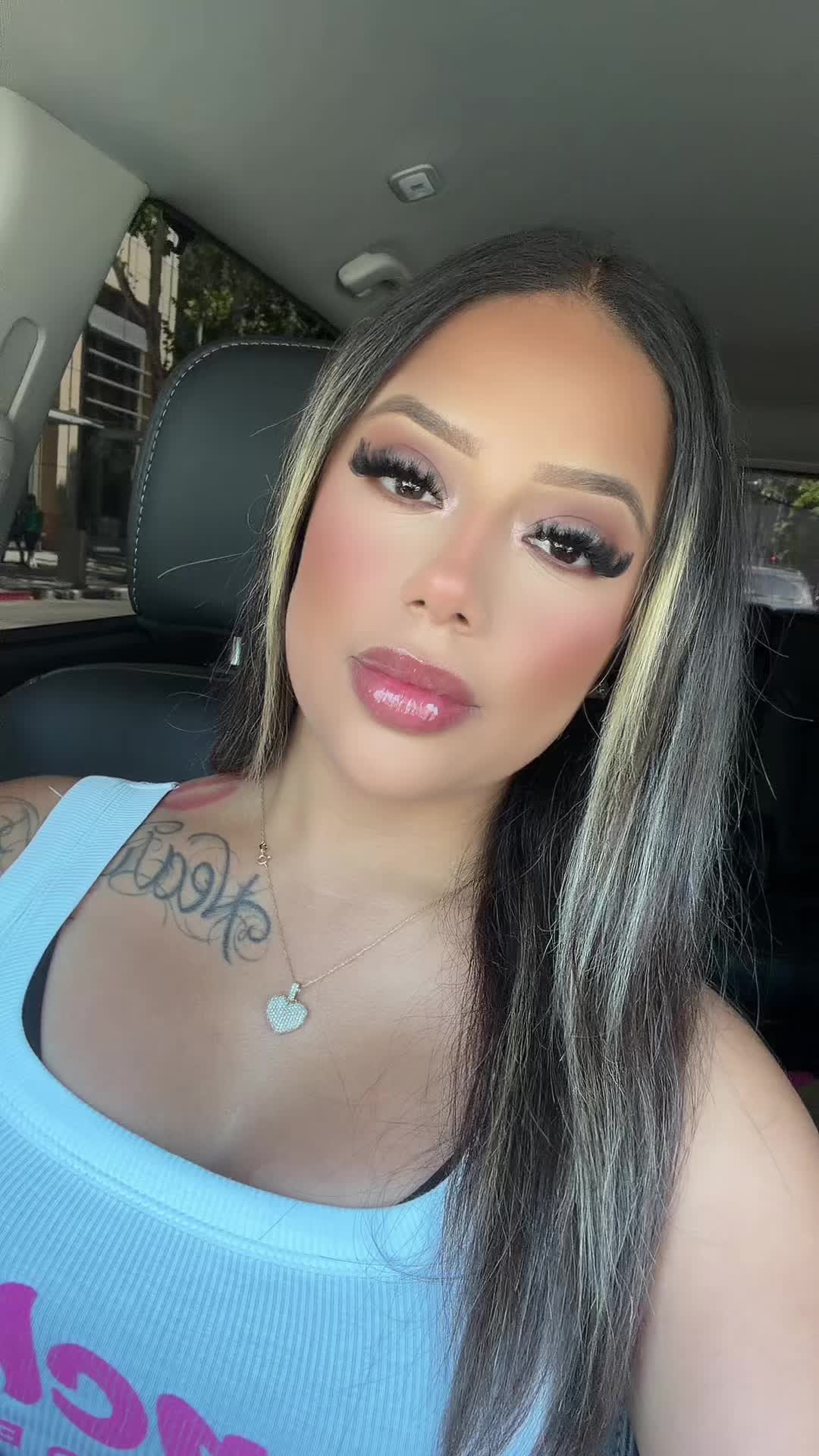 @Melymel96