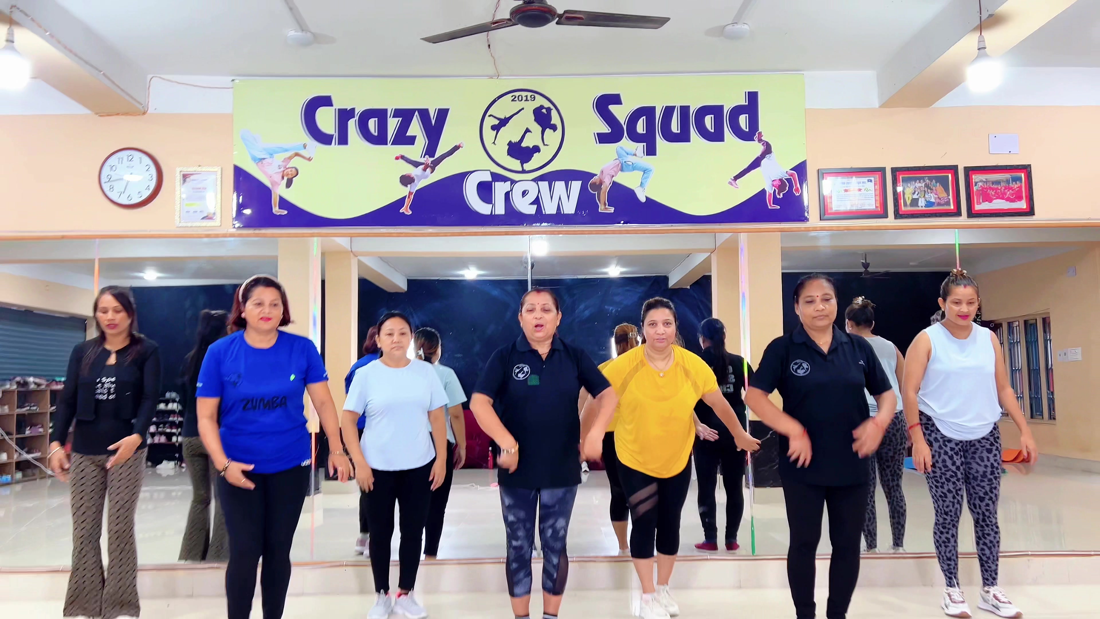 @Crazy Squad Crew