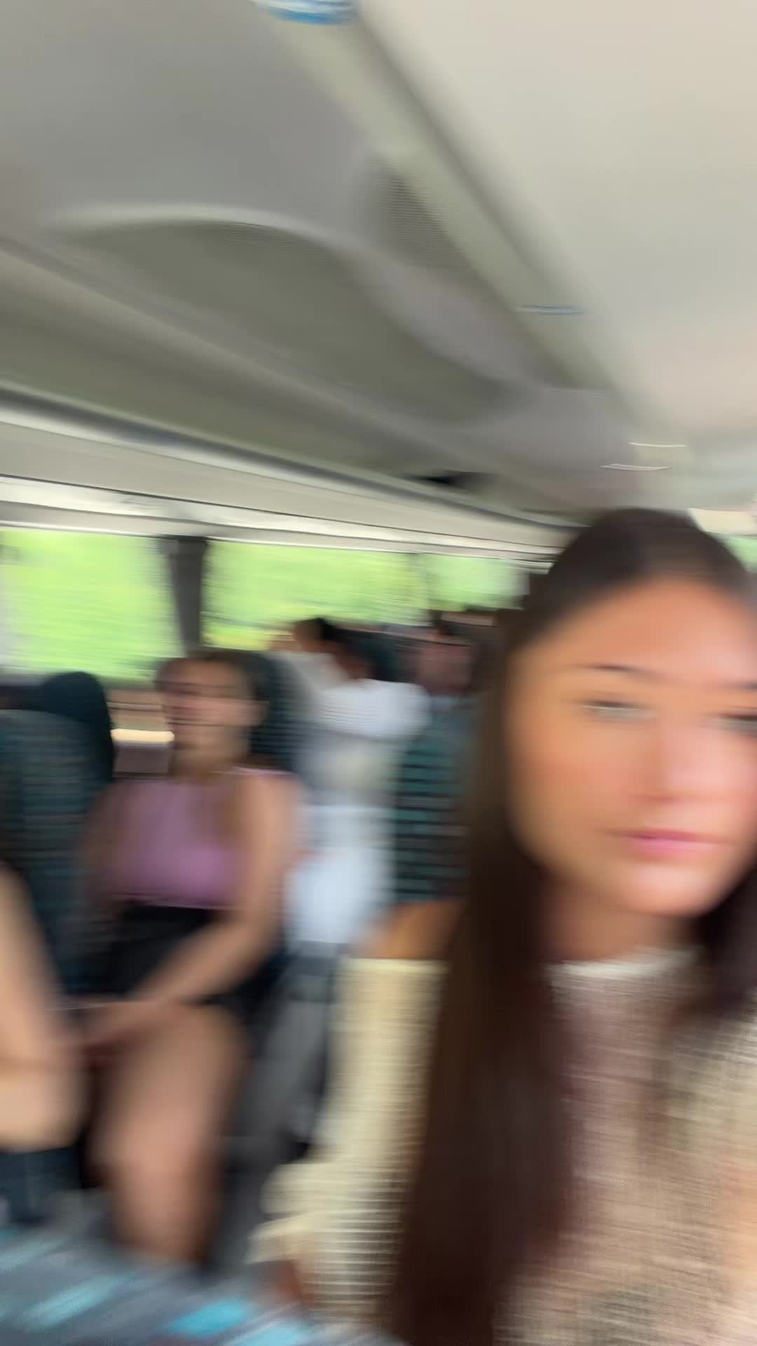@Zoesimoninii