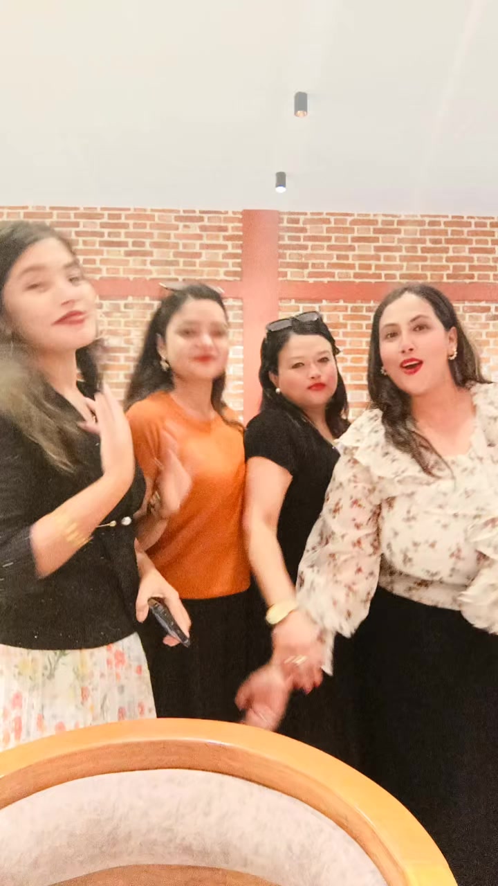 @meena gyawali( अवजसे)
