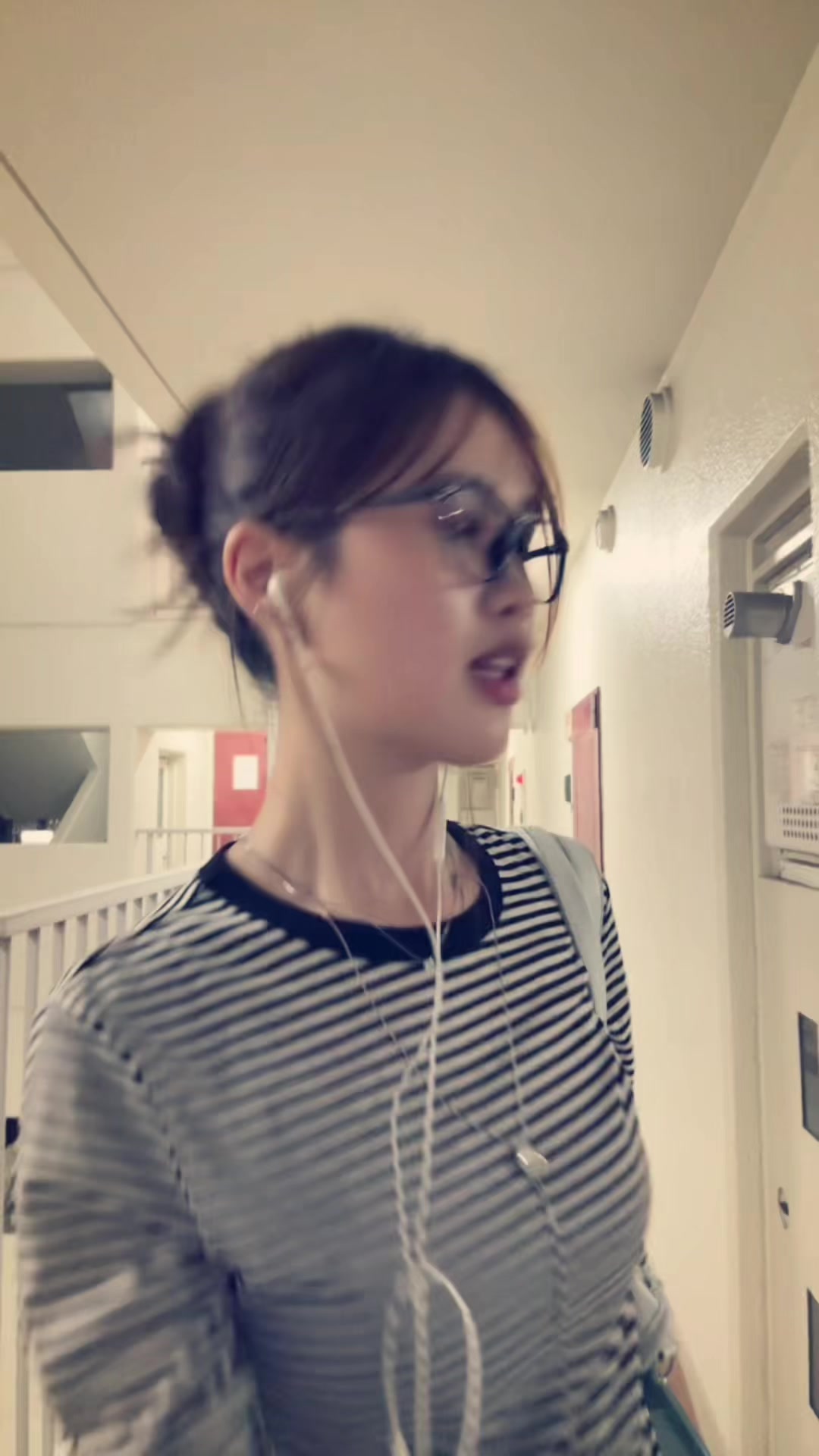 @r8ika