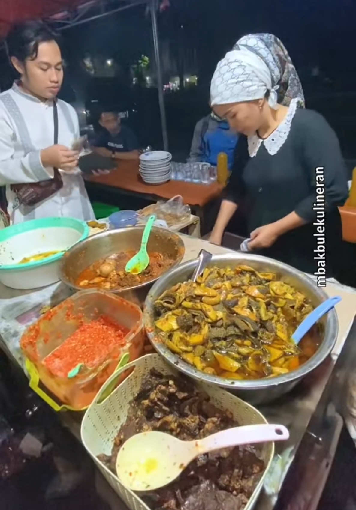@MBAK BULE KULINERAN