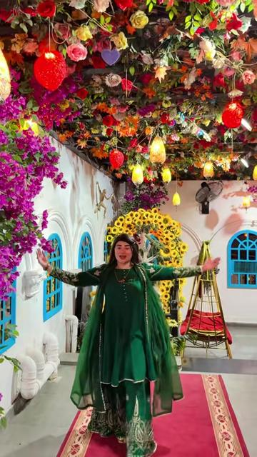 @Farah khan