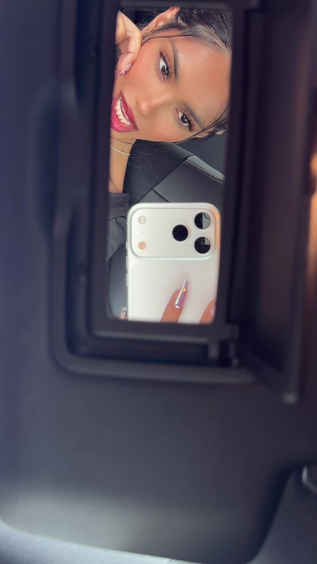 @Devina1216_