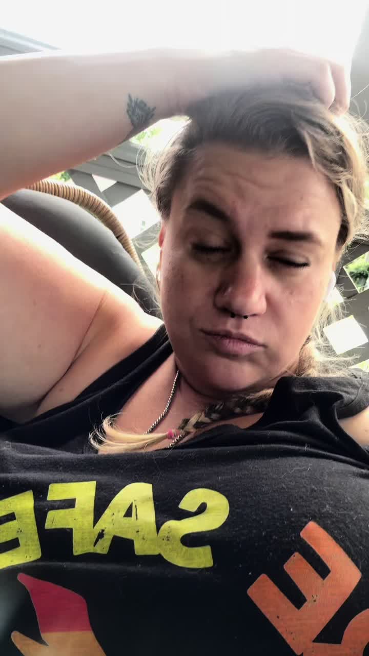 @ChronicallySavannah