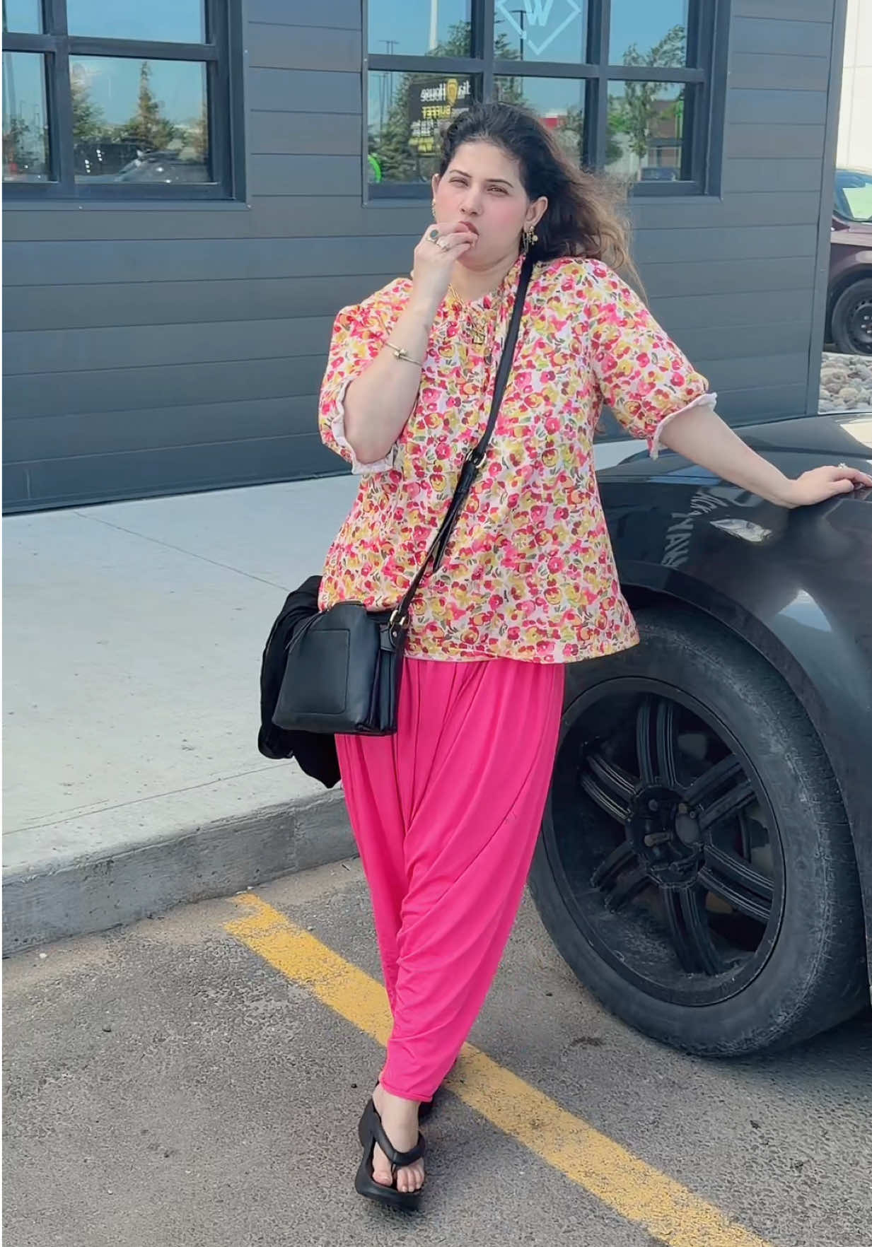 @momomalik20