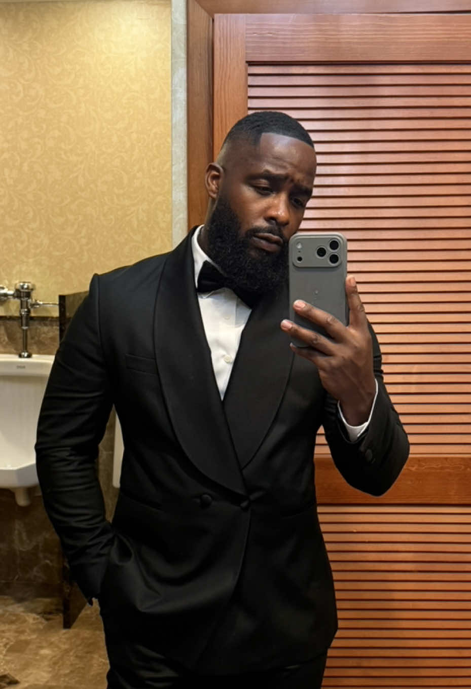 @SirMilTheBarber