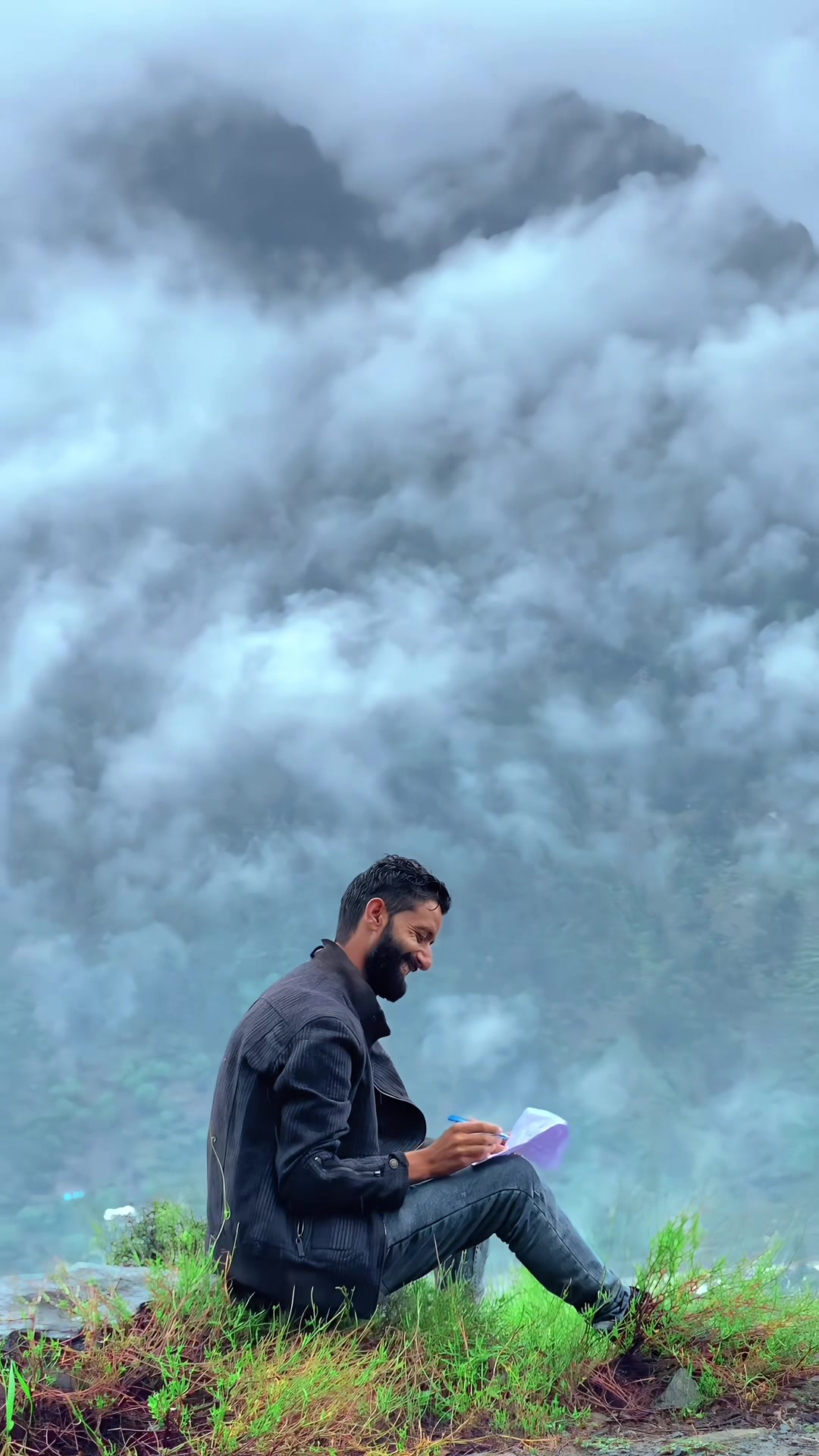 @Aamir Kashmiri 🍁