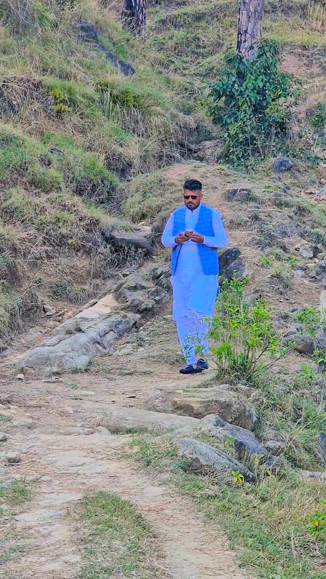 @shuJaa_Bhai