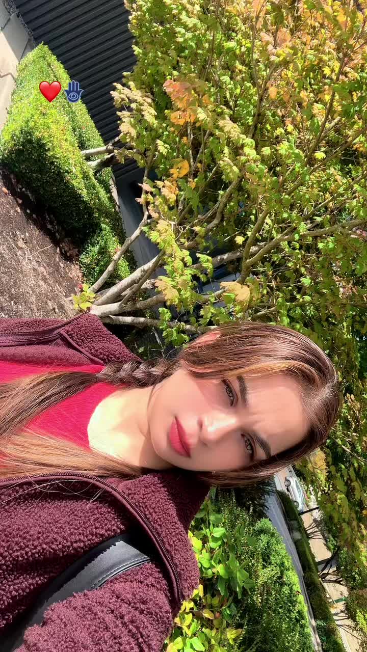 @komal_khaira97