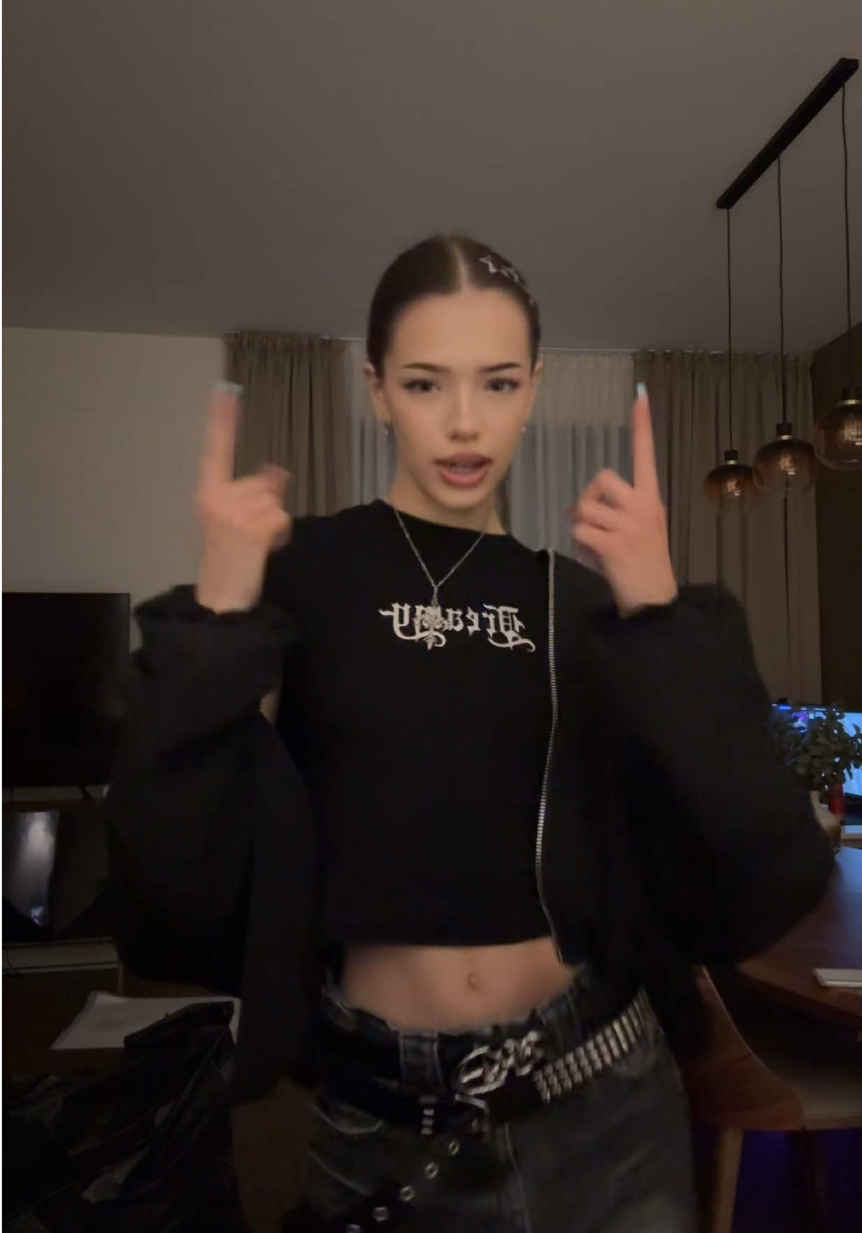 @VLATESSA