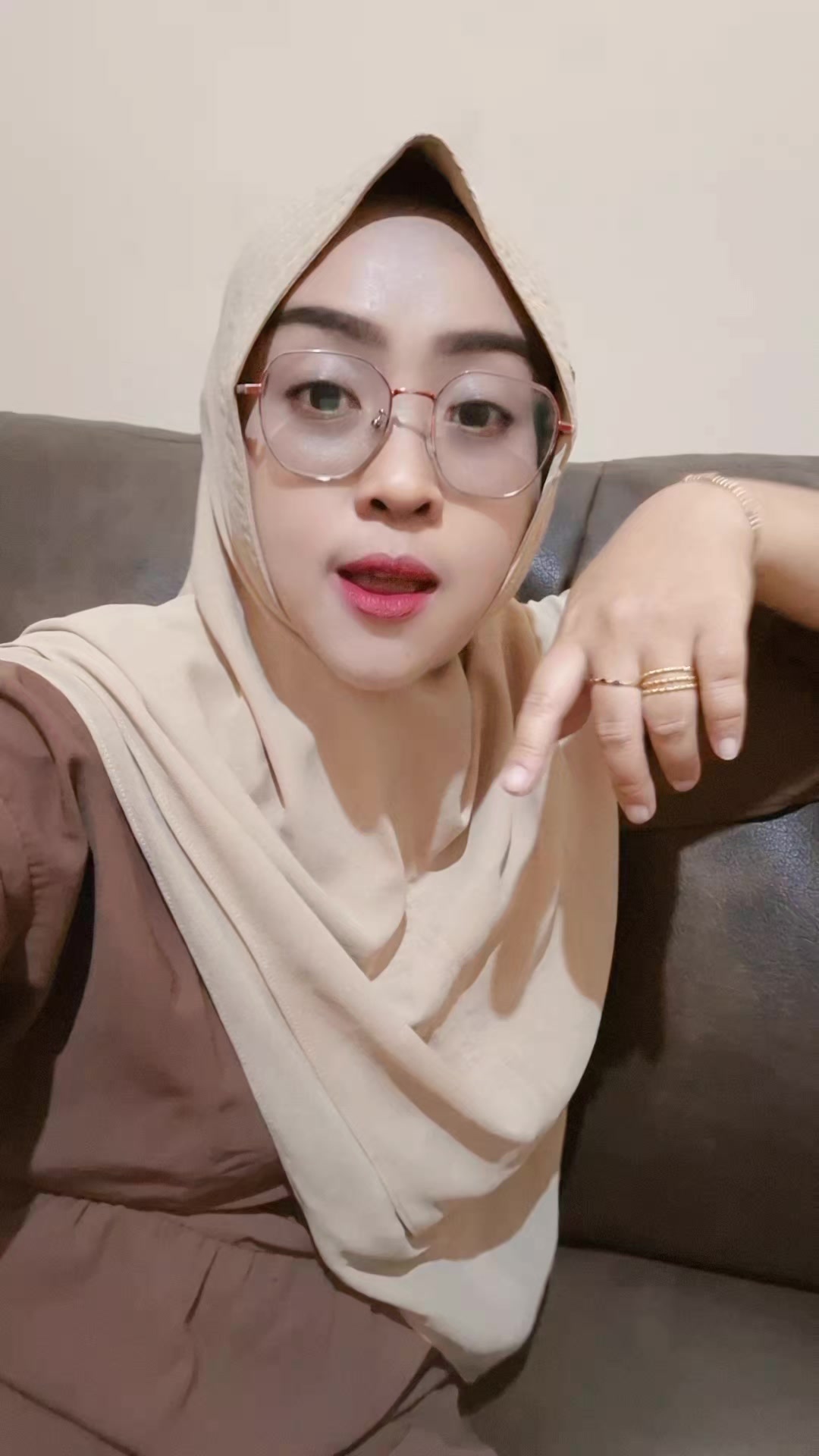 @Sofybintang
