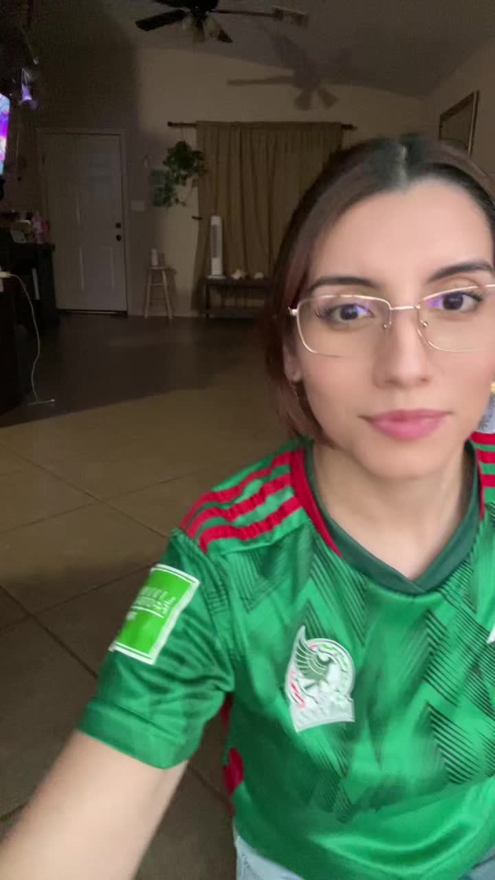 @𝒱𝒶𝓃𝑒𝓈𝓈𝒶 𝑀𝑒𝓃𝒹𝑜𝓏𝒶✨