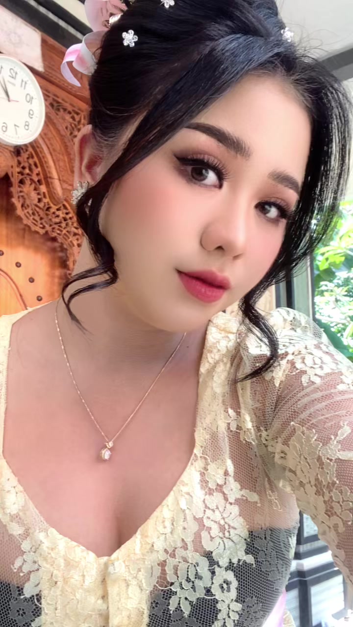 @Queen