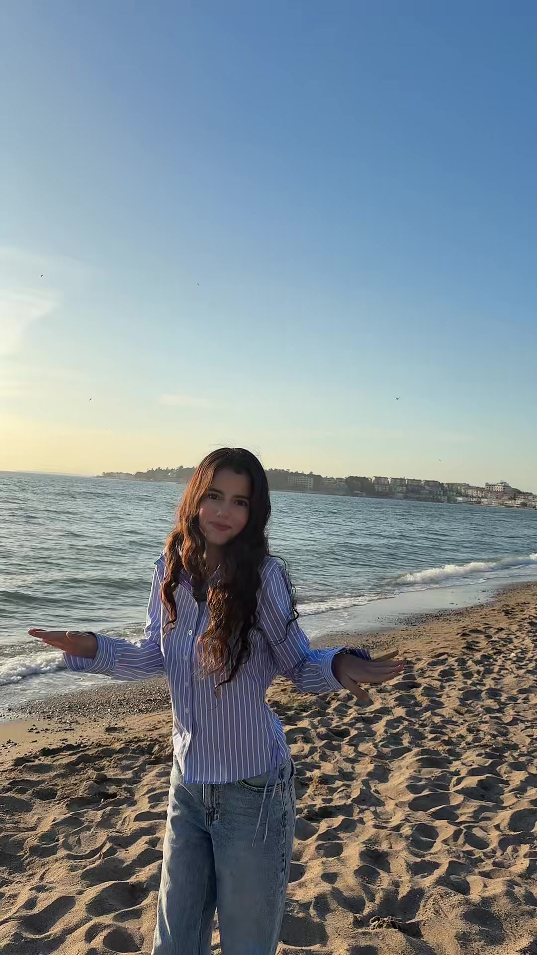 @Mina Akdin