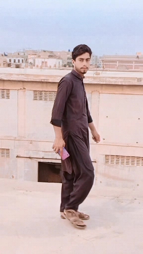 @riaz🇧🇫king💪PTi❣️قیدنمبر804