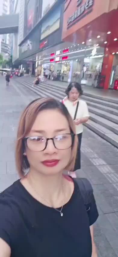 @Leina