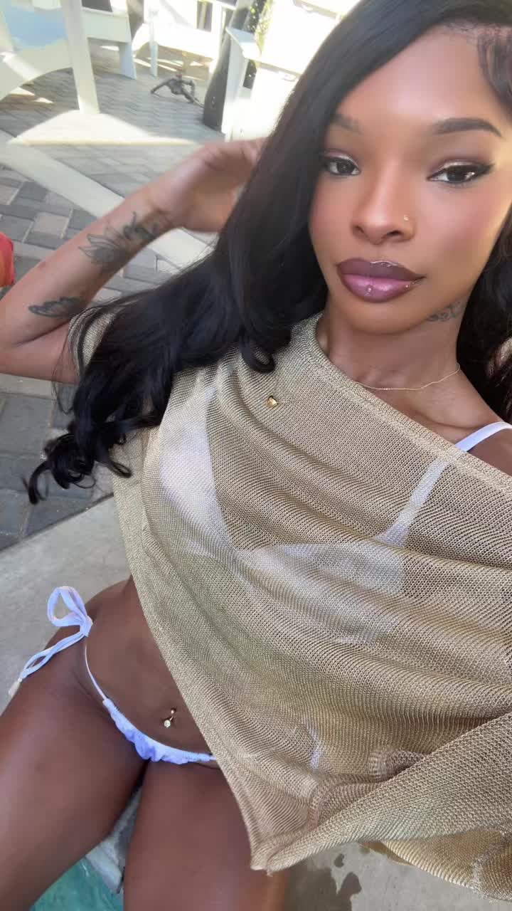 @_lashaelee