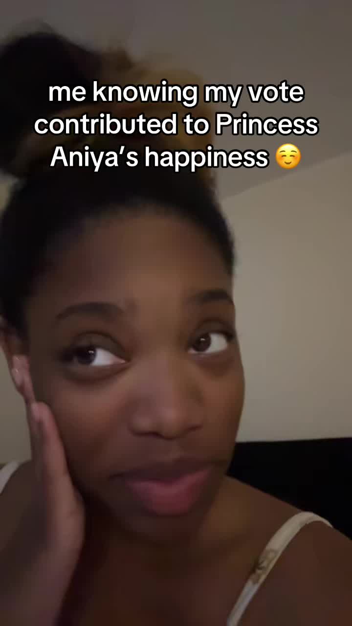 @zoriitheblonde