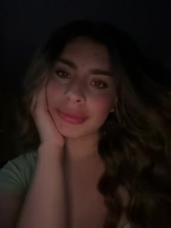 @Angie🥀