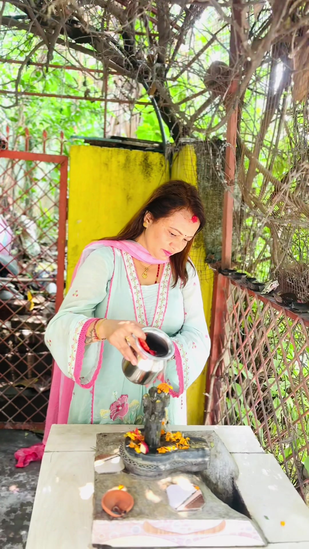 @🧿Urmila Upreti 🥰