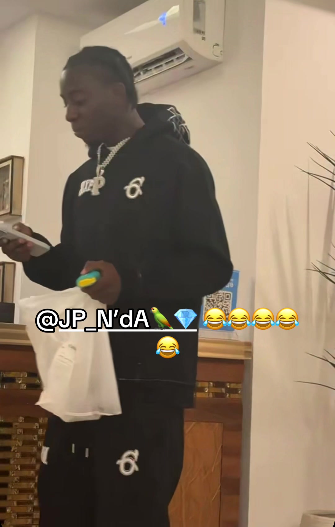 @&Eacute;lys&eacute;e 🦜💎🇨🇩
