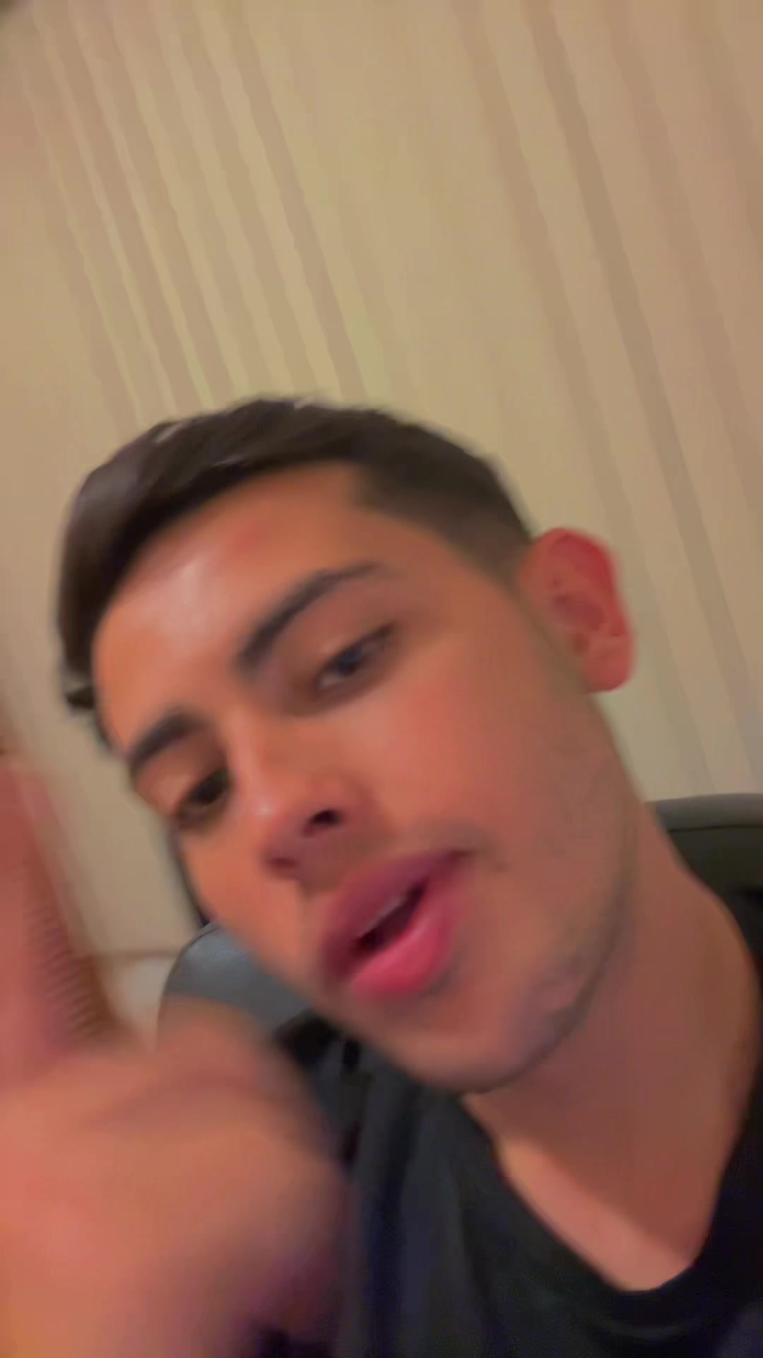 @Vibez