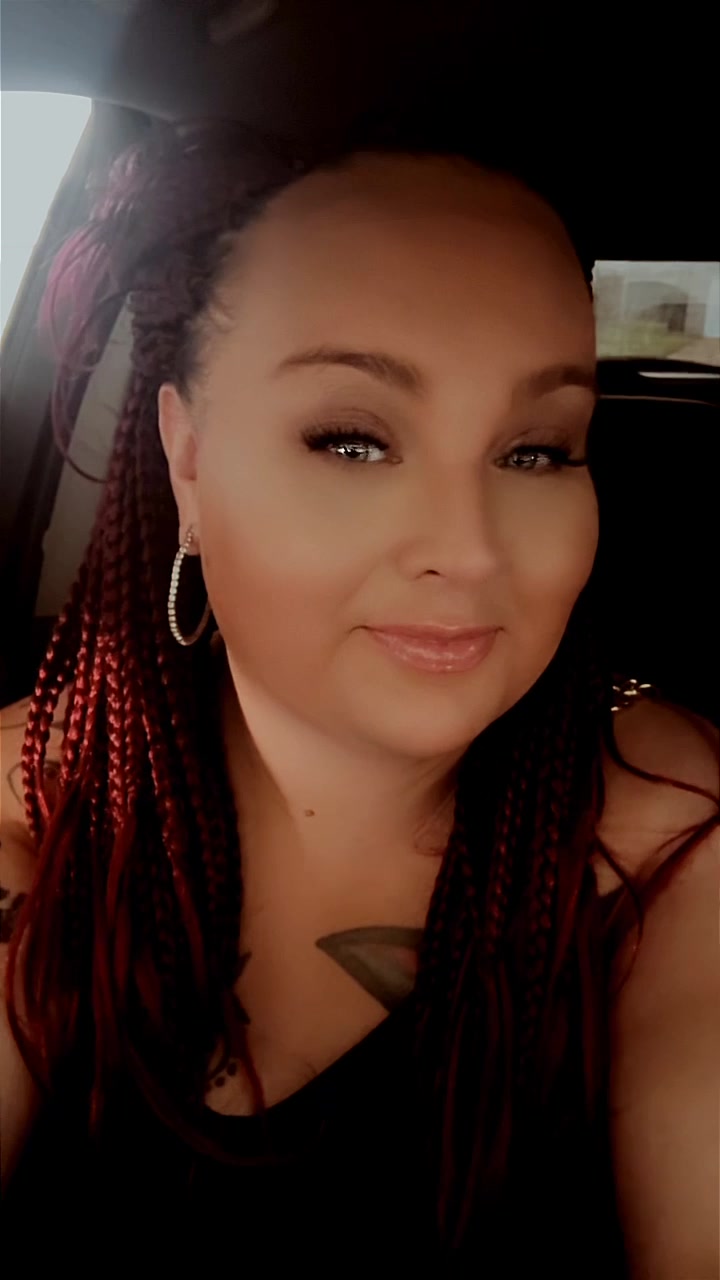 @memenicole901