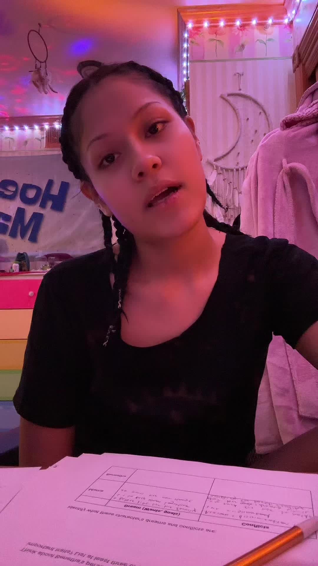 @☺️