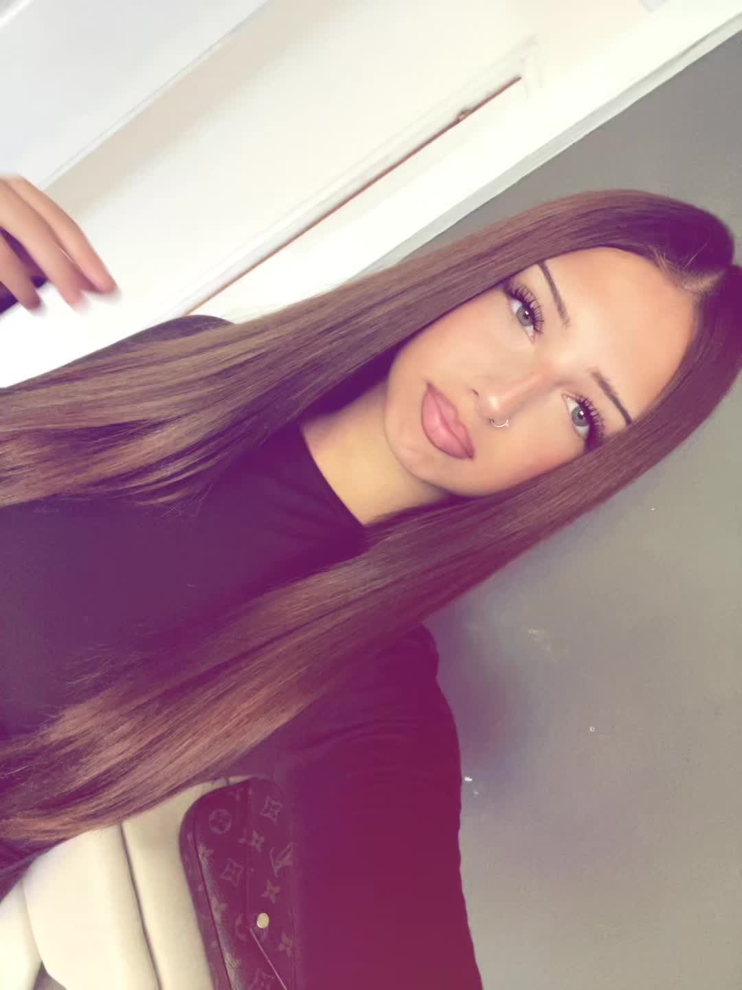 @𝑱𝒐𝒍𝒊𝒆𝒏
