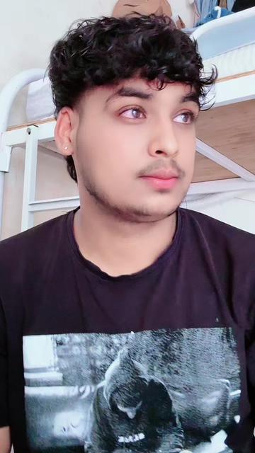 @Singh Is king🇳🇵🇲🇻