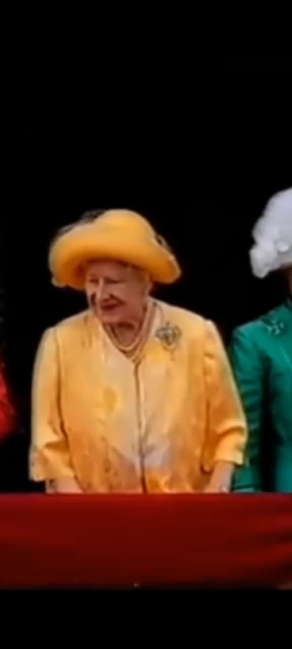 @Queen Elizabeth 2_Queen Mother