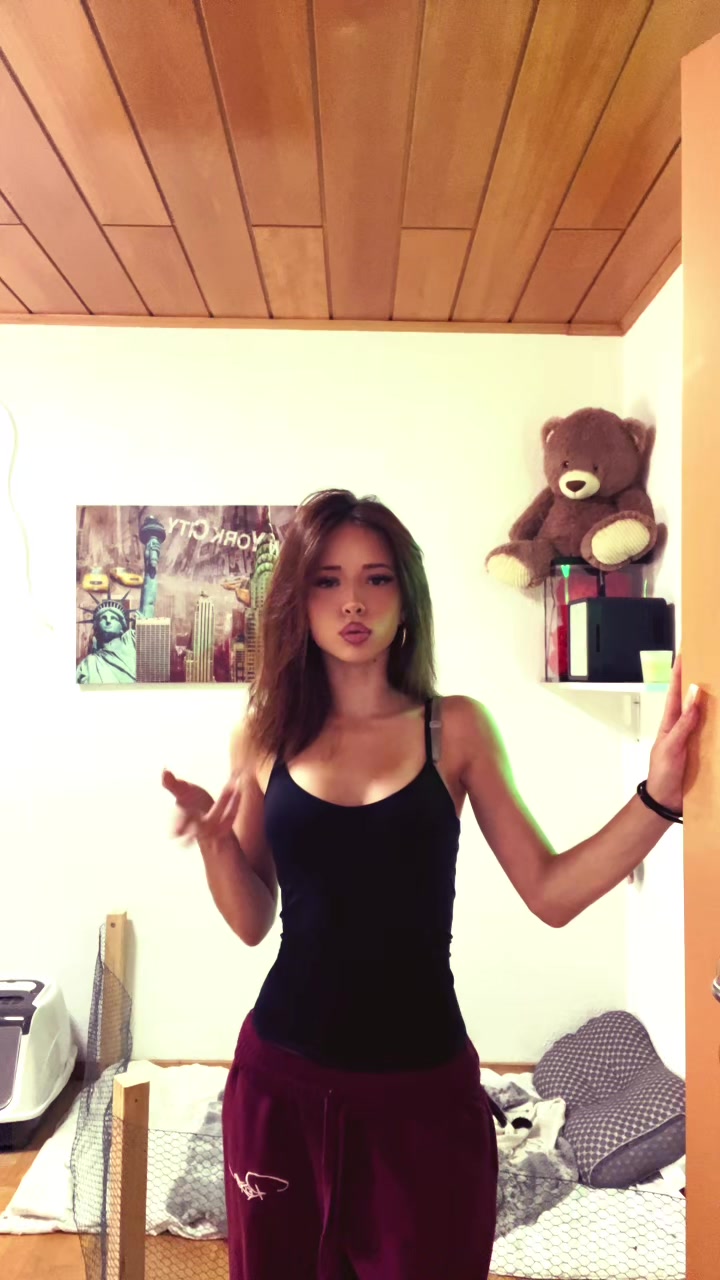 @Leony_8754