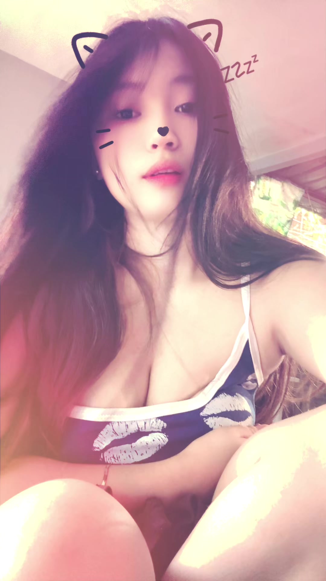 @nicolee