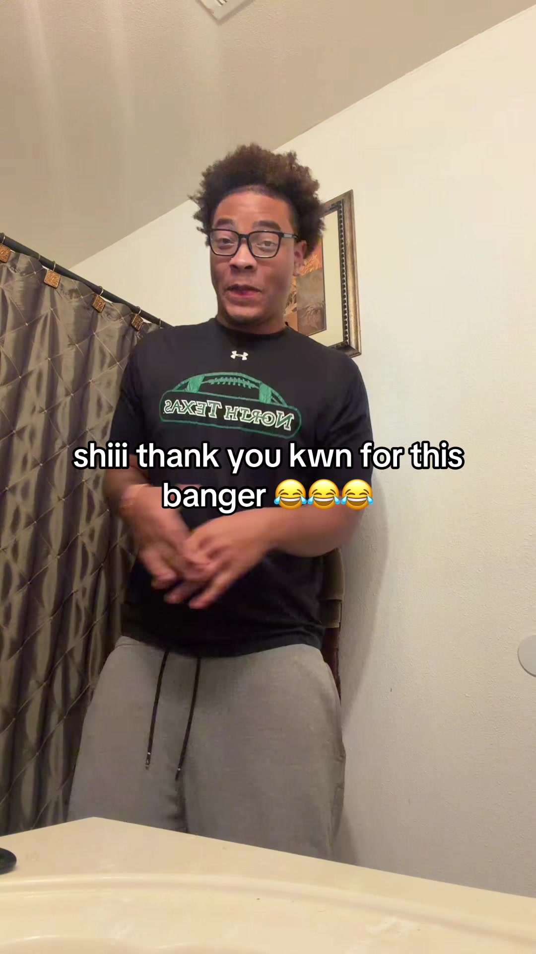 @D A E