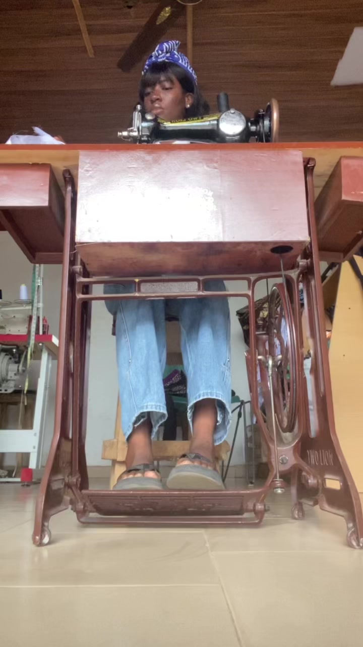 @Adébọ́lá