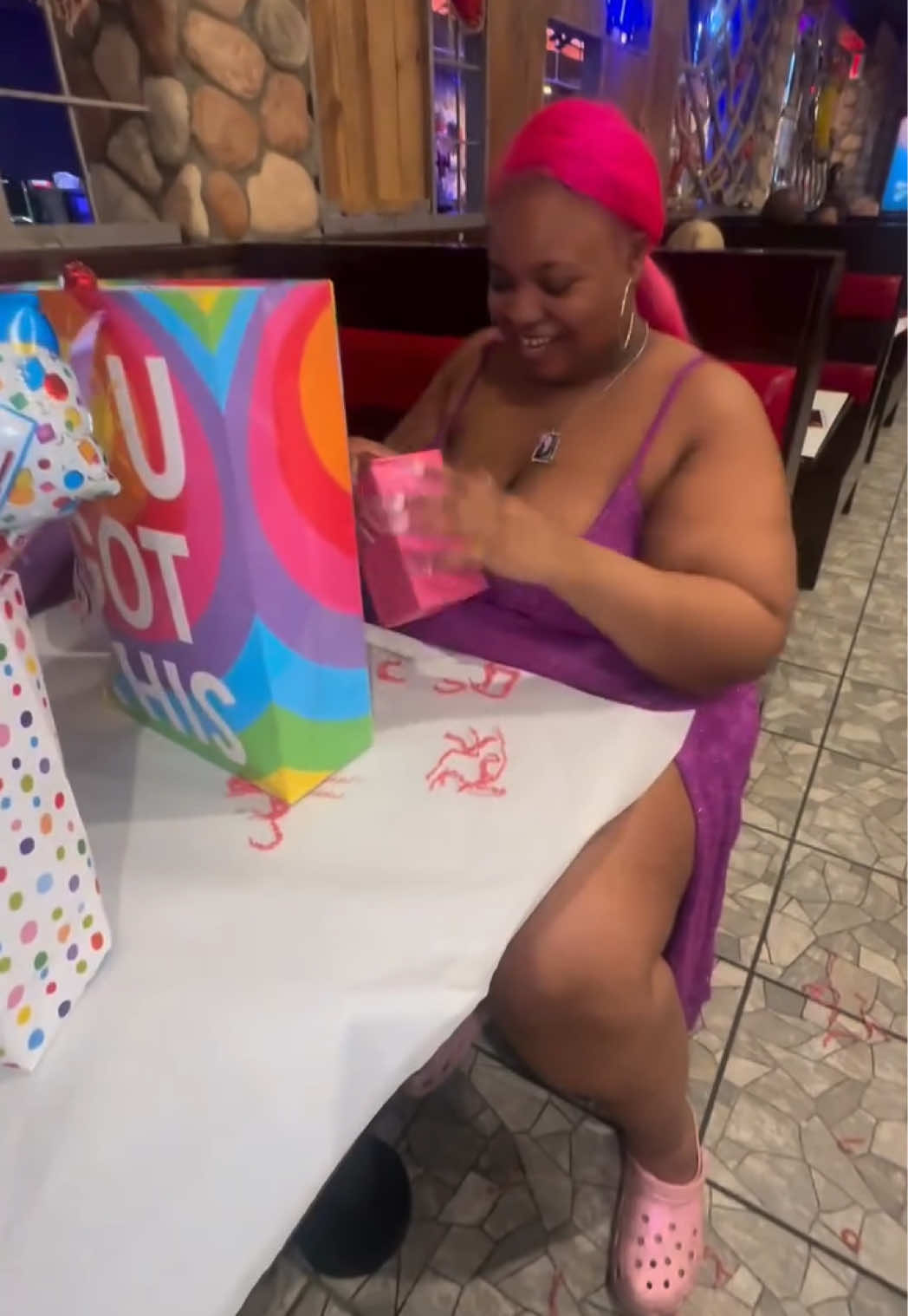 @Lovely Peaches