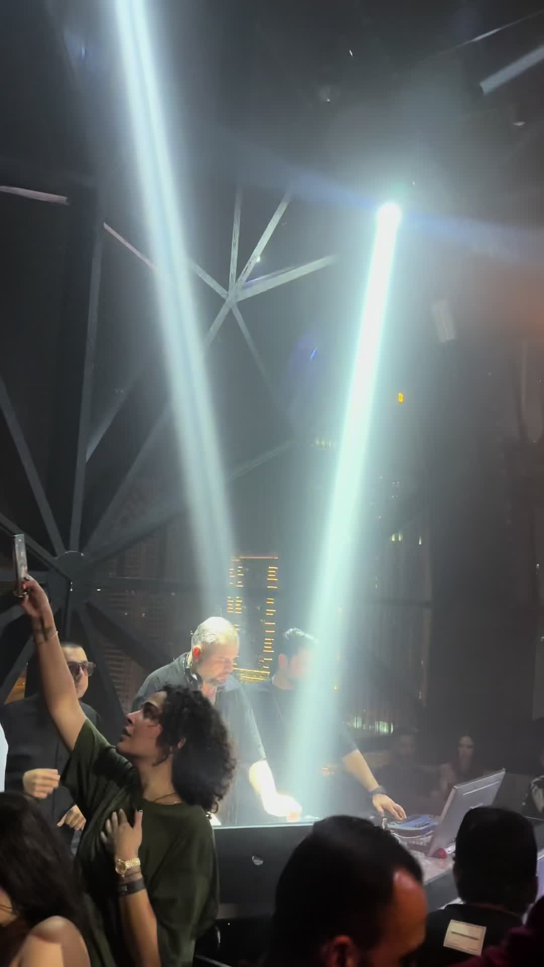 @Maj