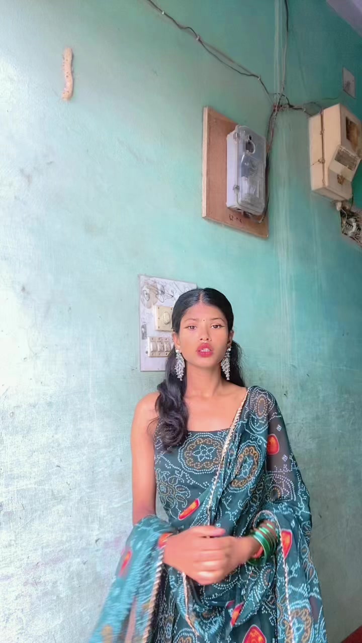 @Punnni❤️💋