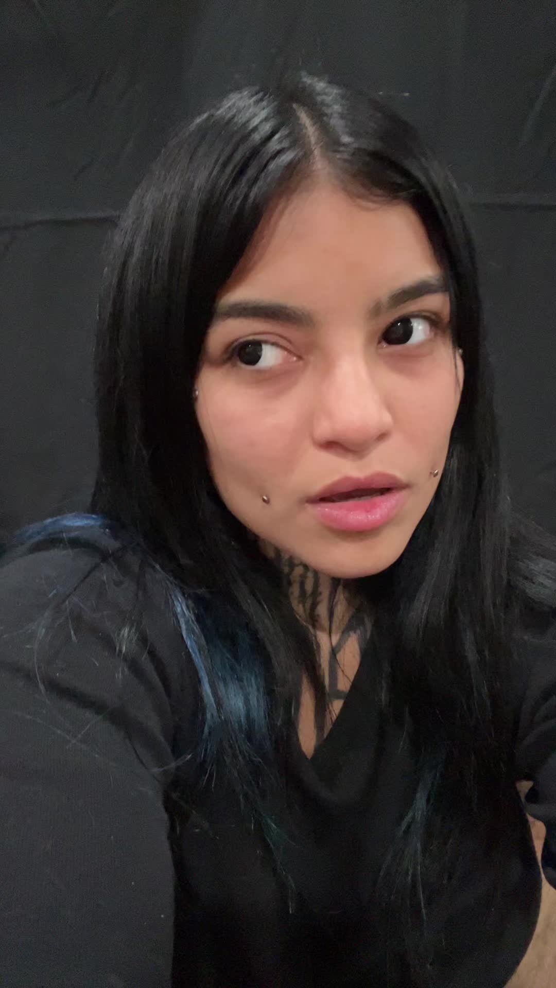 @FREAKSHOW KEEZH🦇
