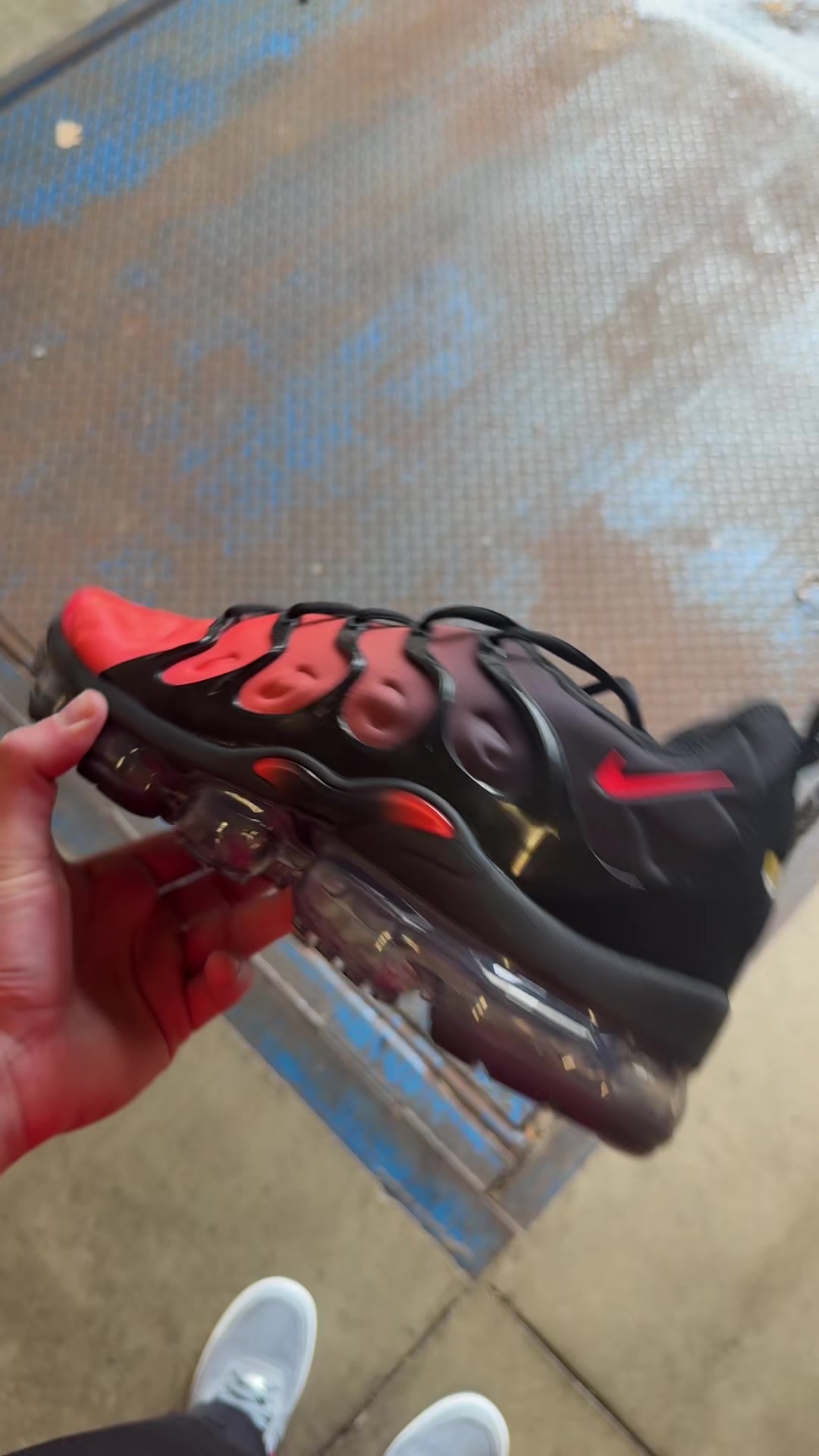 @VERIFIED SNEAKER DEALS