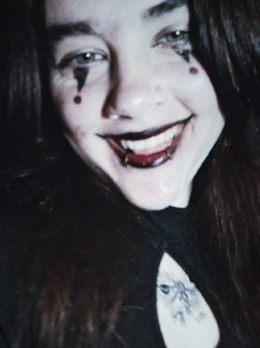 @Nephara 🧛🏻&zwj;♀️🦇🧙🏻&zwj;♀️