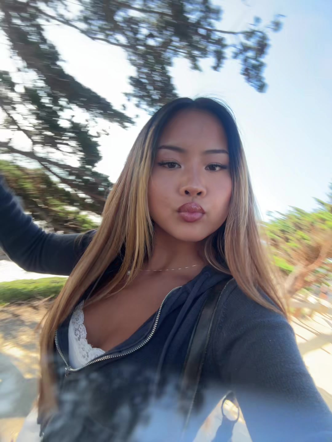 @E💸