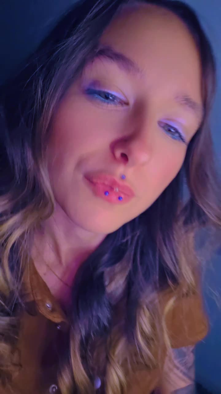 @✧°•ℙ𝕖𝕥𝕚𝕥𝕖 𝕝𝕚𝕠𝕟𝕟𝕖•°✧
