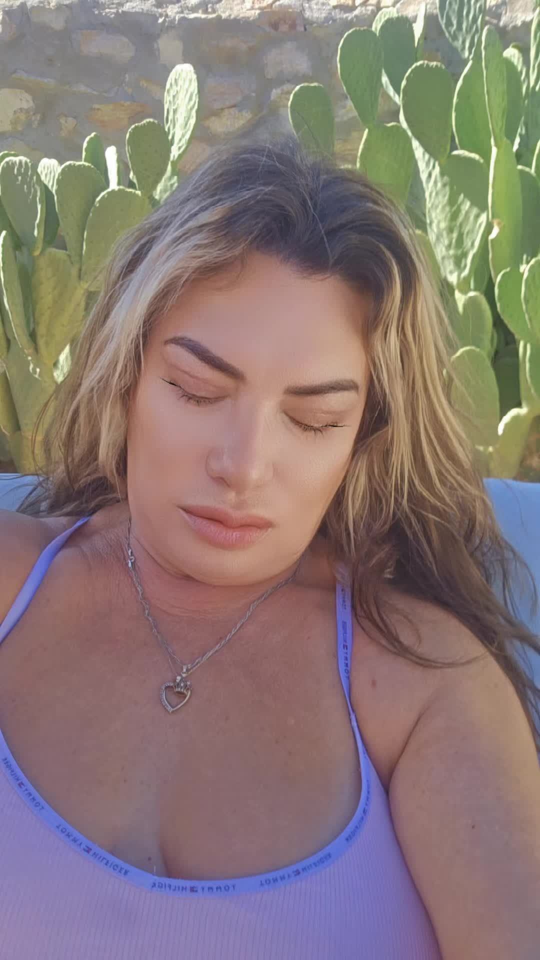 @isabella salazar bikini girl