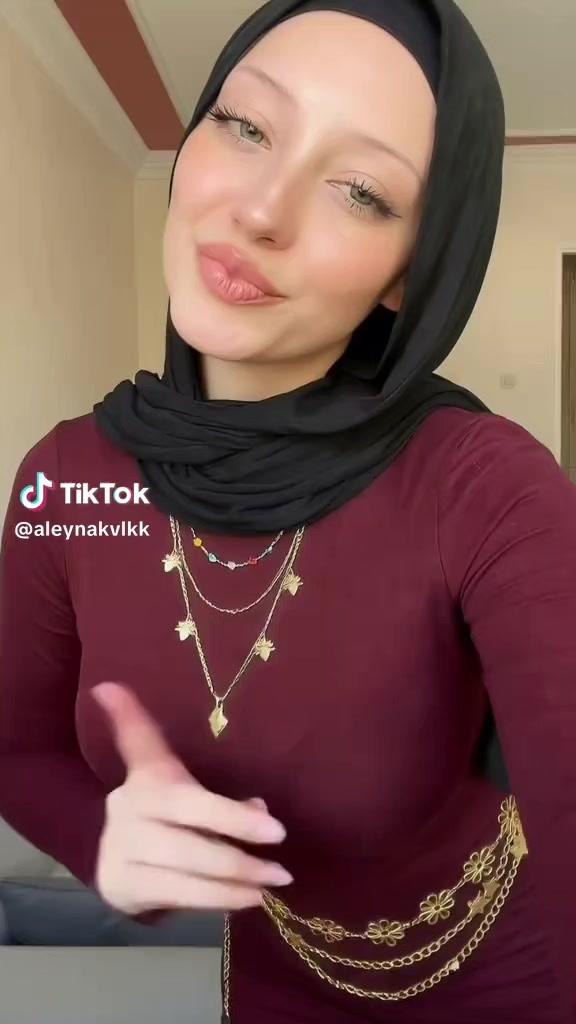 @aleyna