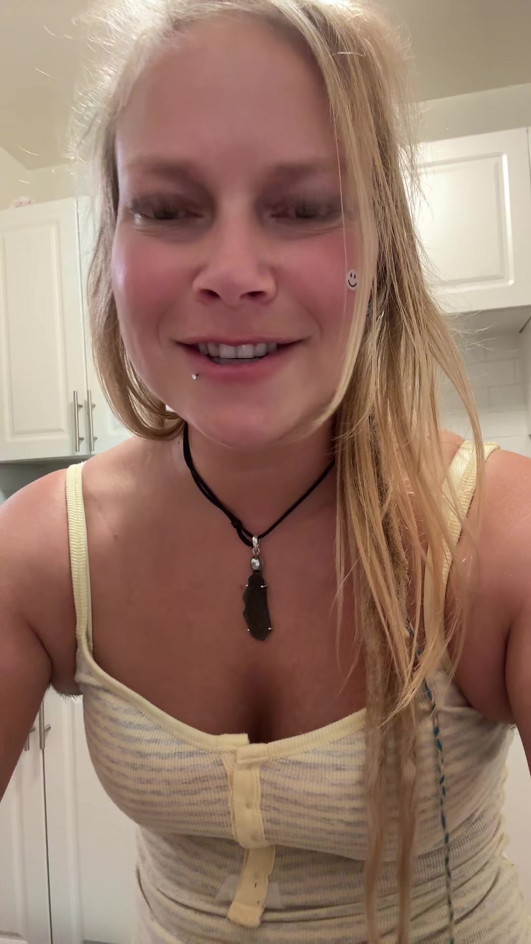 @Foreverhilaryy ๐