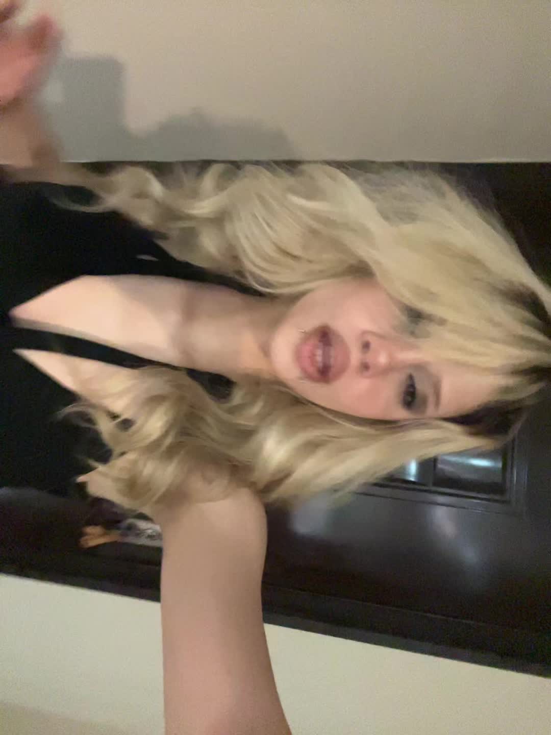 @cora.linn