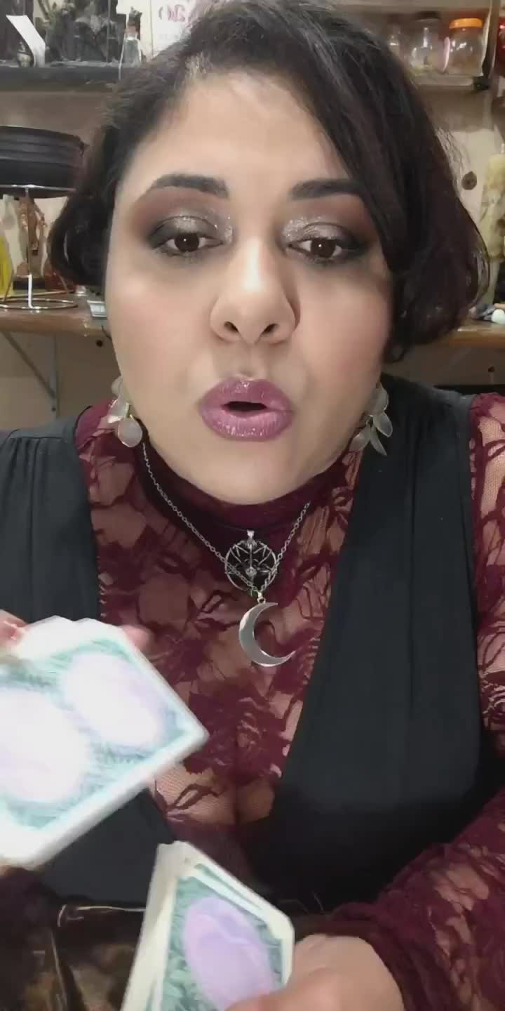 @ViviTriwitch