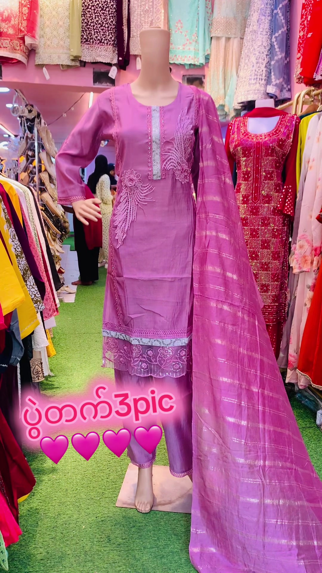 @K H I Pakistan Indian Fashion